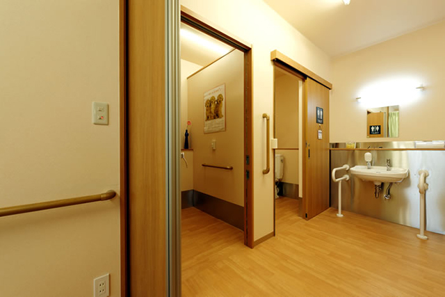 オリーブリーフ トイレ